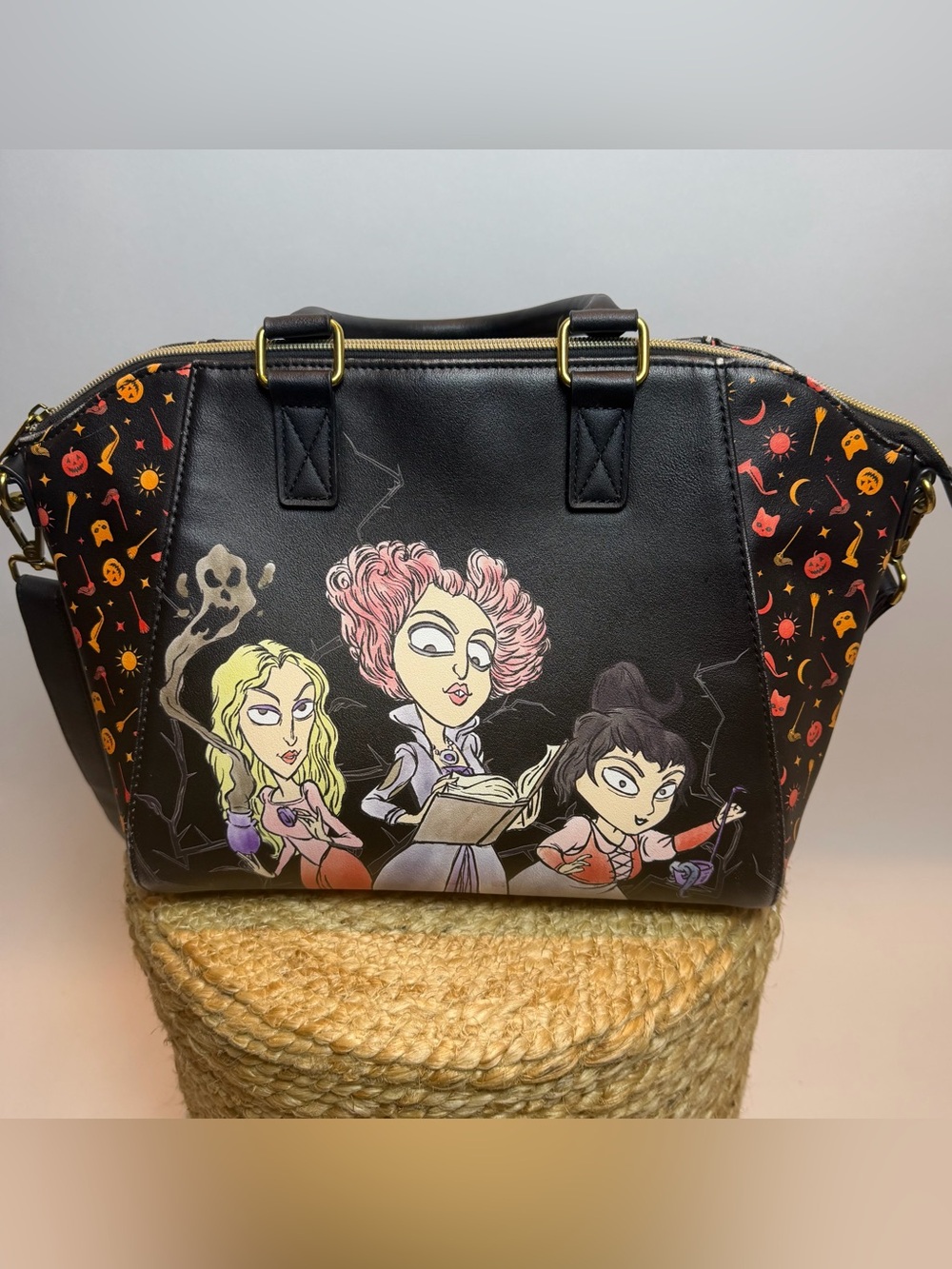 Loungefly Disney Hocus Pocus Sanderson Sisters Illustration Satchel Bag